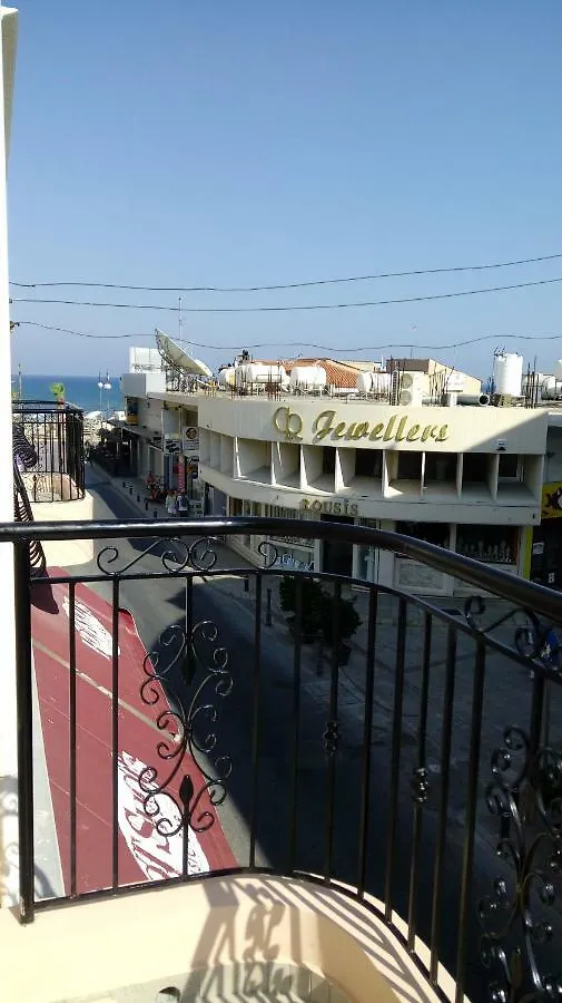 9 Muses Hotel Ларнака