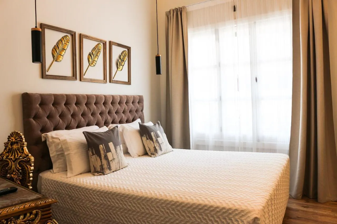 9 Muses Hotel Larnaca Kıbrıs