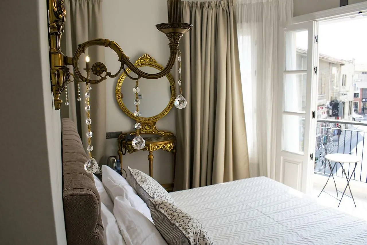 9 Muses Hotel Larnaca 2*,  Kıbrıs
